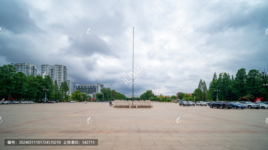 青岛农业大学学校广场