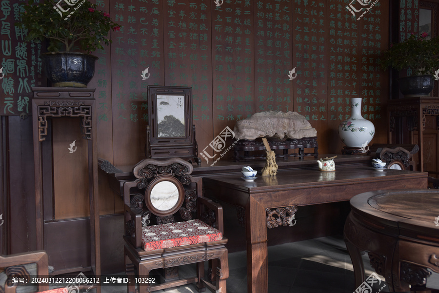 古代廳堂的老式家具