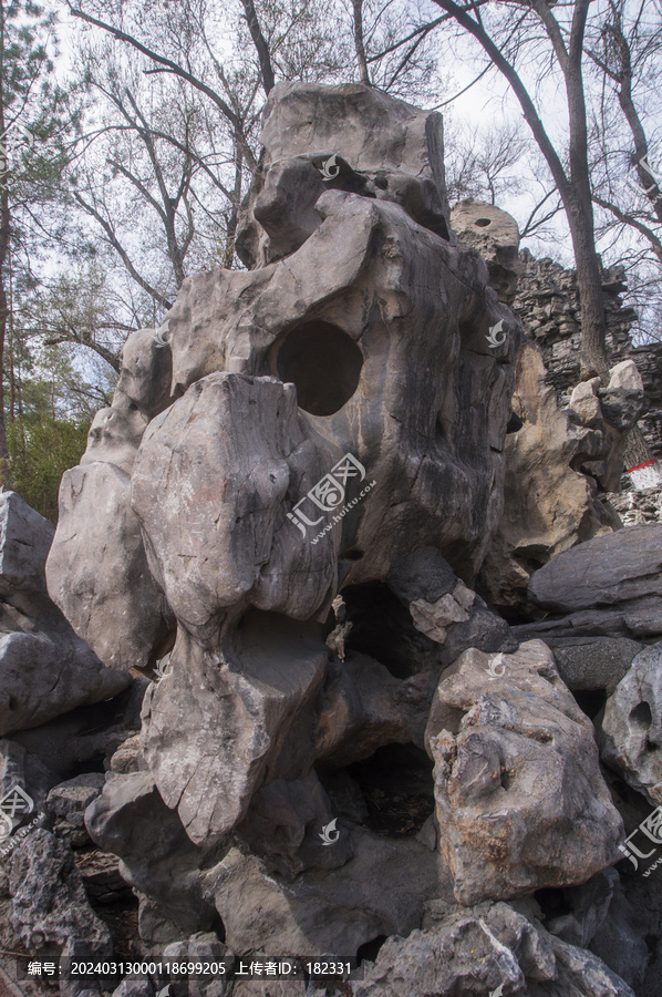 太湖石怪石嶙峋