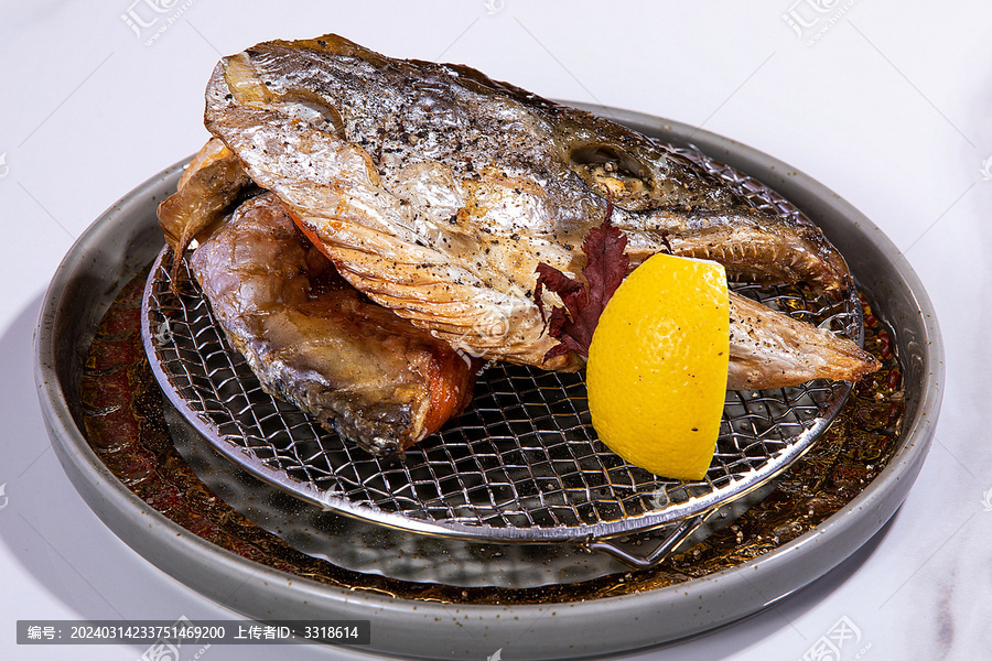 黑椒烤魚頭