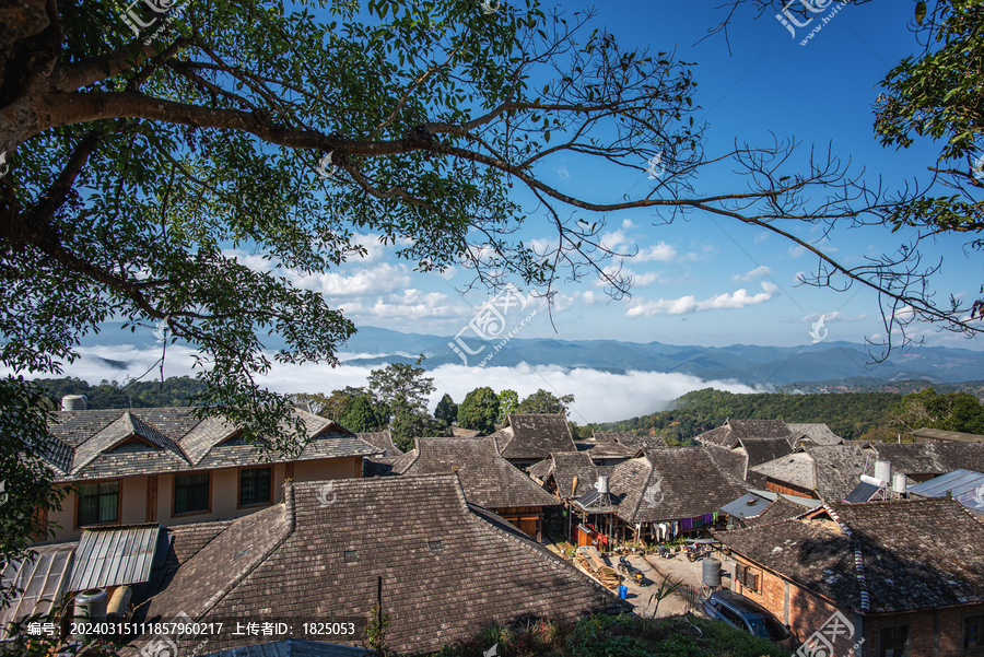 云南景迈山古寨建筑自然风光