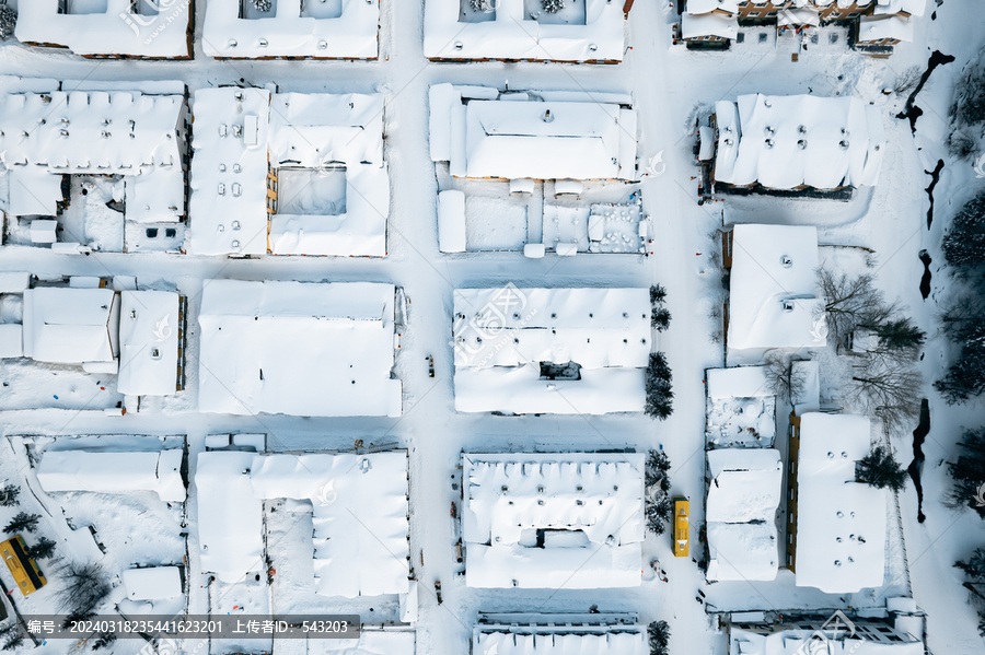 航拍雪乡雪景旅游民宿东北农村