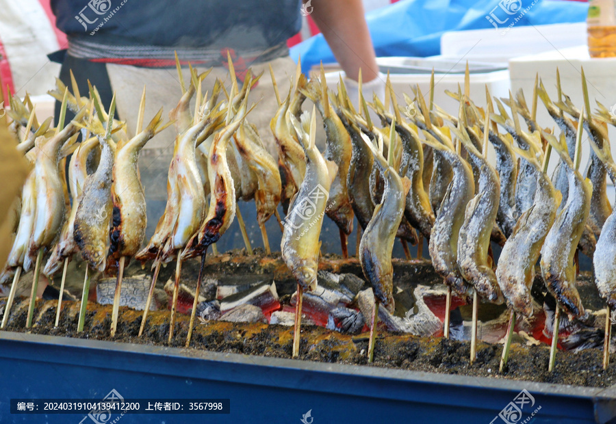 日本浅草寺的美食摊点