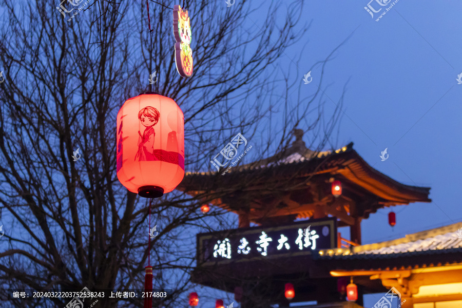 定州崇文街红灯笼与古建筑夜景