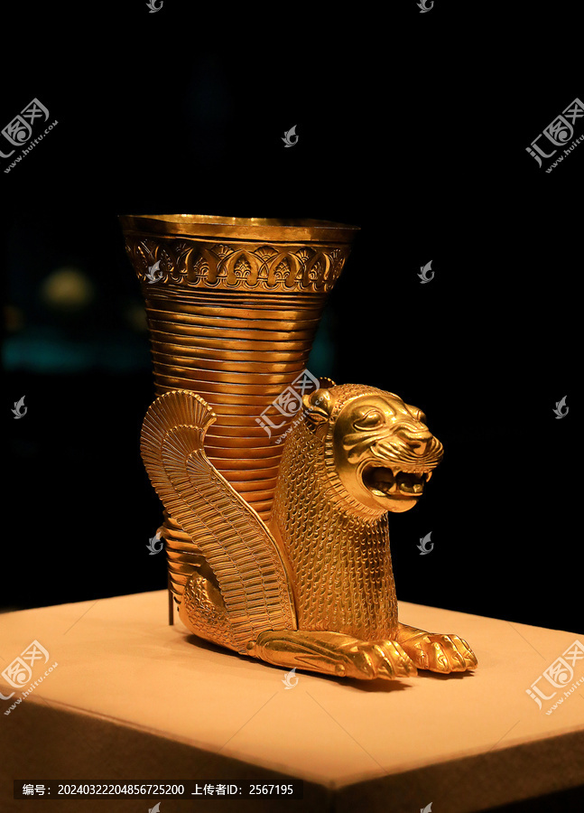 金翼狮来通杯伊朗古波斯文物金器