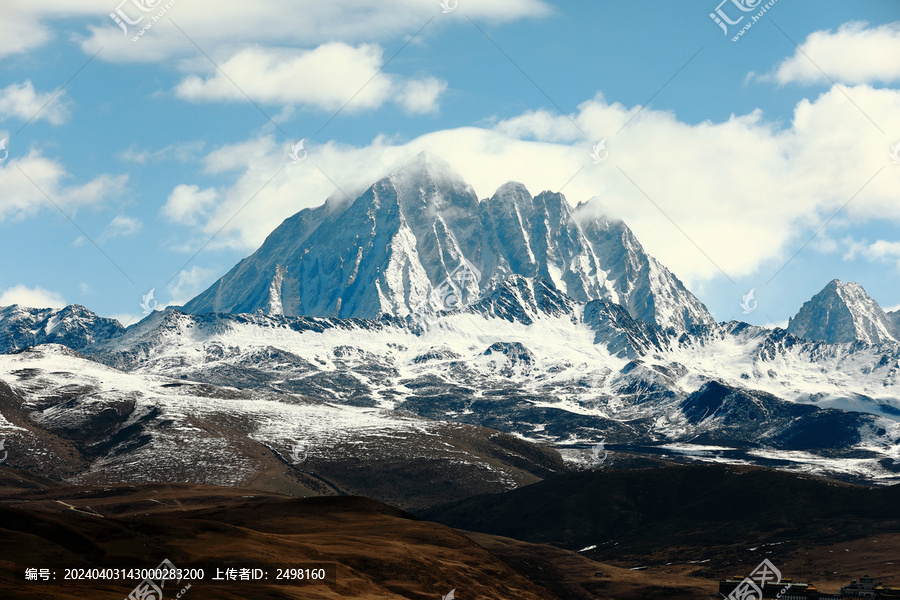 川西雅拉雪山