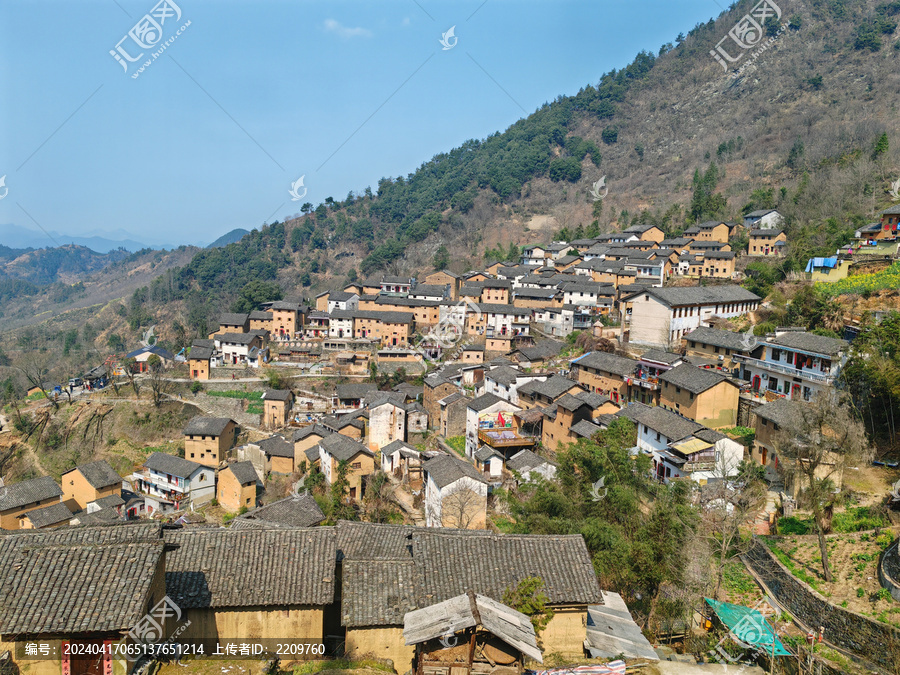 阳产土楼全景