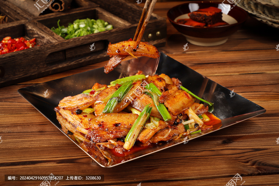 蒜苗回鍋肉