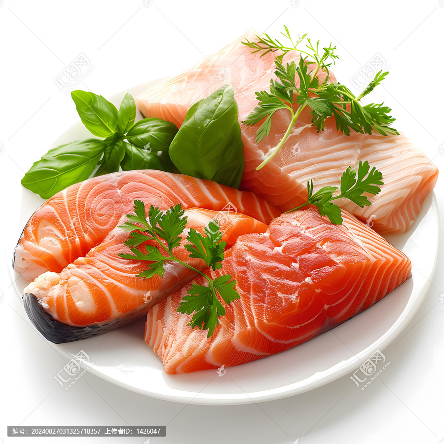 四塊三文魚(yú)配歐芹葉和羅勒葉
