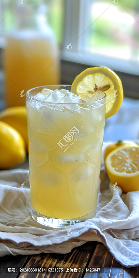 冰鎮(zhèn)檸檬水