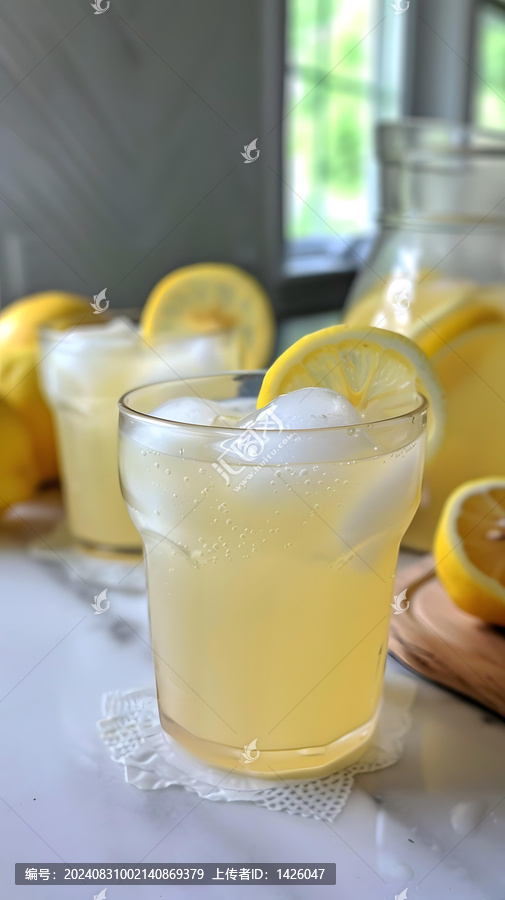 冰鎮(zhèn)檸檬飲品