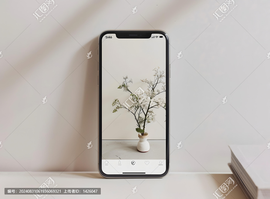 手機屏幕上的白色花卉