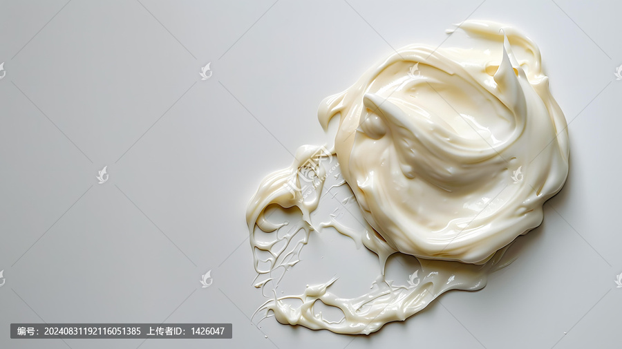 白色奶油漩渦