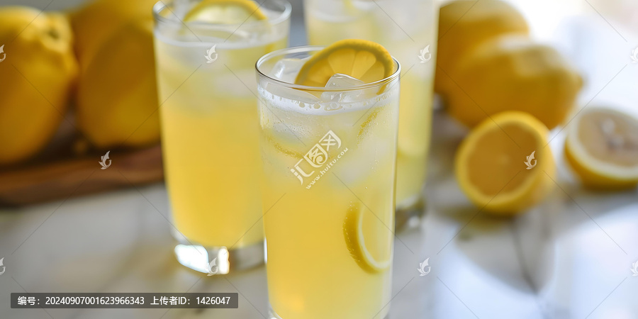 冰爽檸檬飲品，夏季解暑
