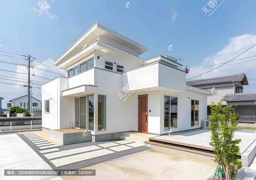 現(xiàn)代白色住宅帶木門和庭院