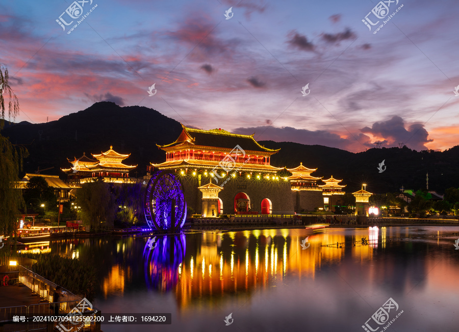 夜幕下的閩越水鎮(zhèn)