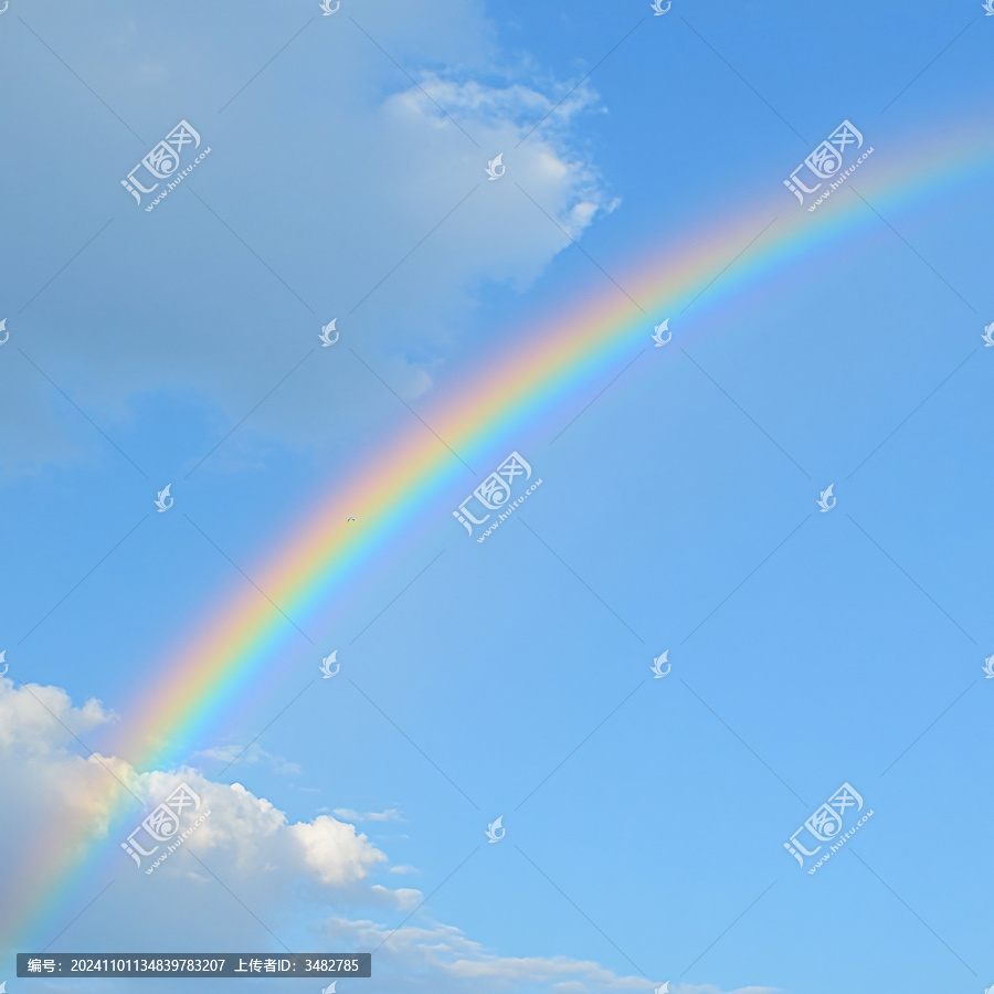 天空一道彩虹
