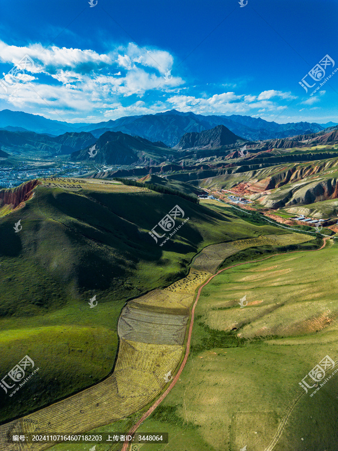 祁連卓爾山
