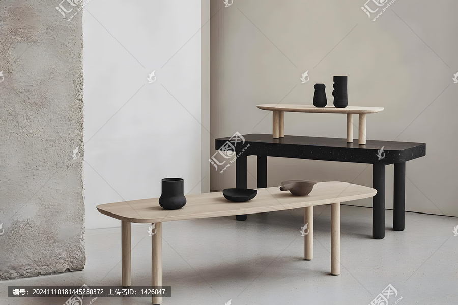 極簡現(xiàn)代風(fēng)格家居設(shè)計，木質(zhì)與黑色桌椅和花瓶
