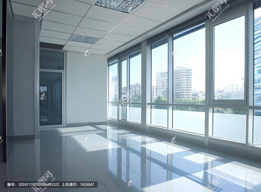 現(xiàn)代辦公室內(nèi)部，大窗戶，城市景觀