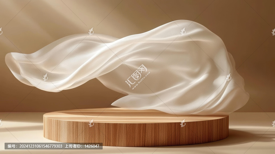 木質(zhì)展示臺上飄逸的白紗