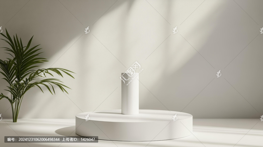極簡白色展示臺與植物