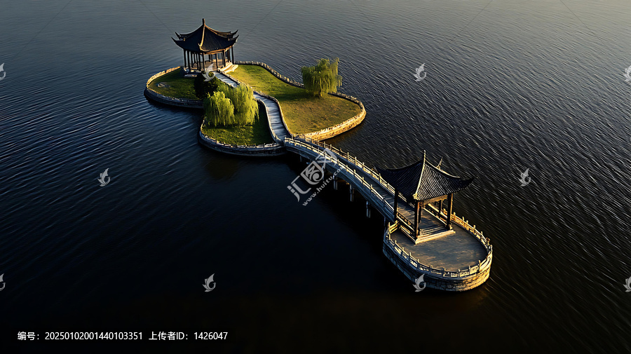 湖心亭閣，水光瀲滟