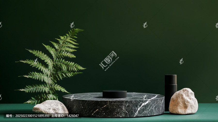現(xiàn)代極簡展示臺與自然元素