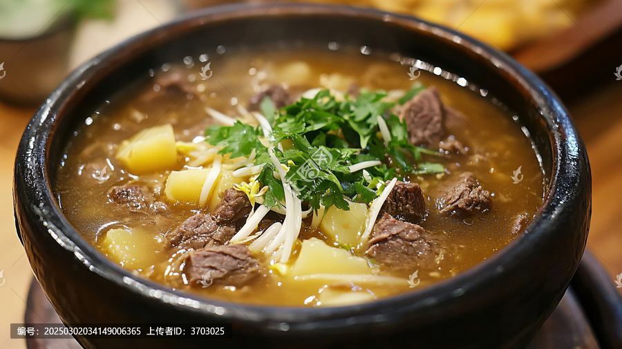 砂鍋土豆燉牛腩東北菜