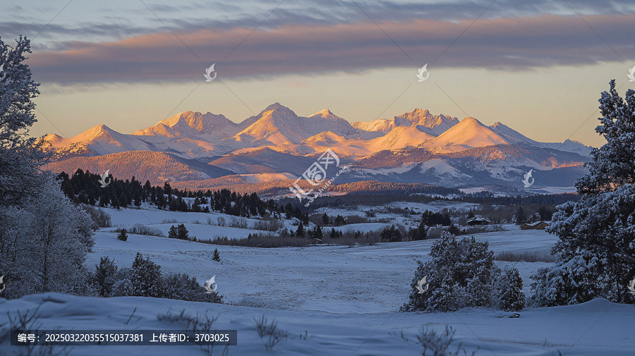 雪景日出荒山冰冷