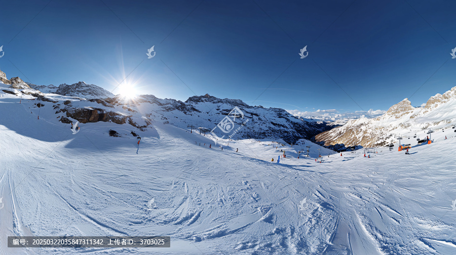 滑雪場全景圖