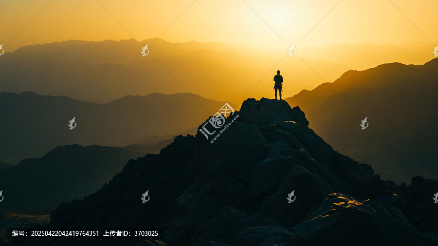 登山者剪影