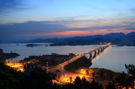 千岛湖大桥夜景