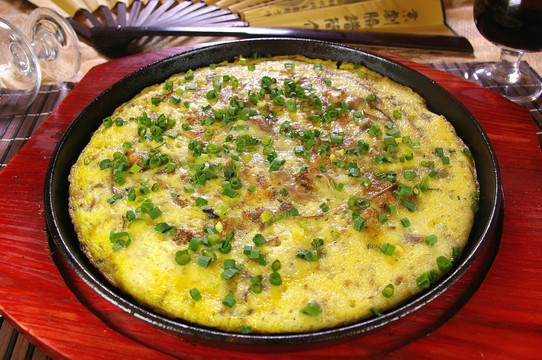 铁板鱼肠焗土鸡蛋