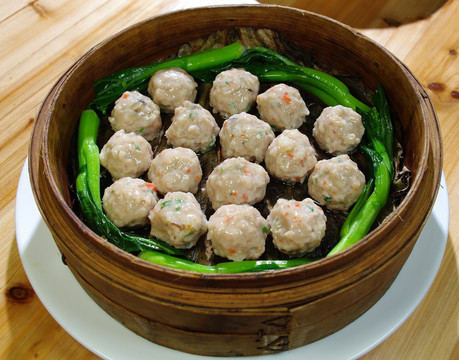 笼仔竹蒸手打肉丸
