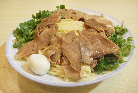 牛肉拉面