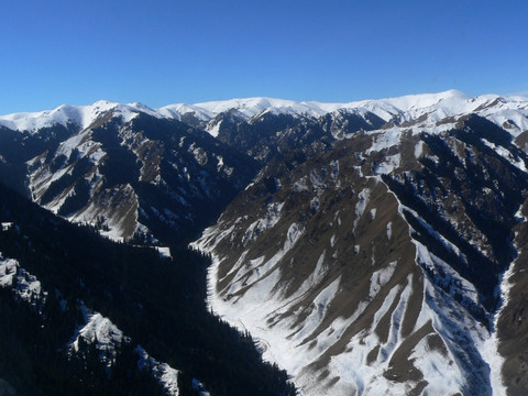 天山