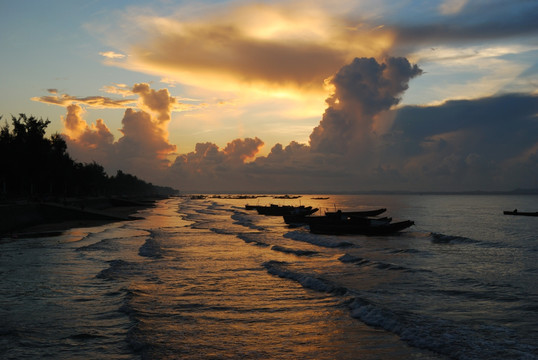 海滩晨曦