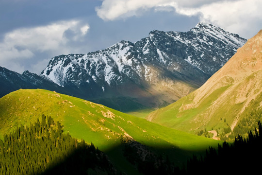天山