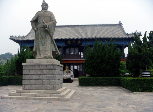 雕像