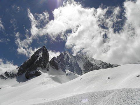 玉龙雪山