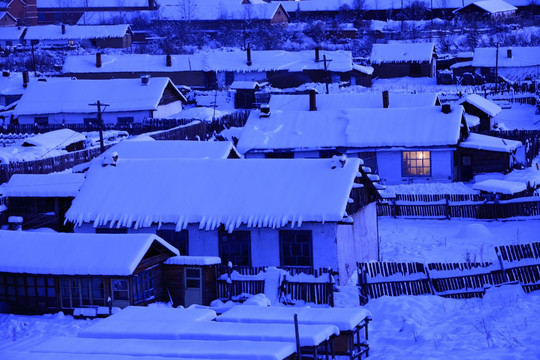 雪乡人家夜景