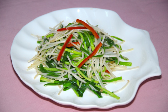 韭菜炒银芽