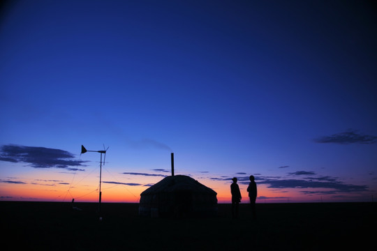 牧民夏营地的蒙古包
