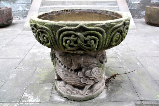 老宅古董石雕水缸