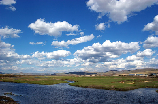 内蒙古额尔古纳 初春的河流