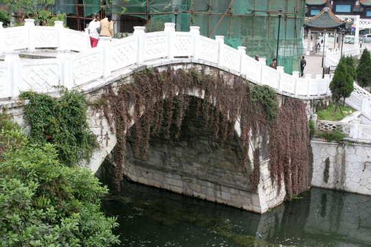 贵阳市甲秀楼景区 浮玉桥