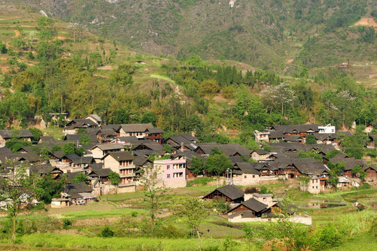 黔南 大山里的村庄