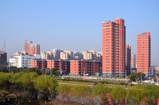 城市晨光