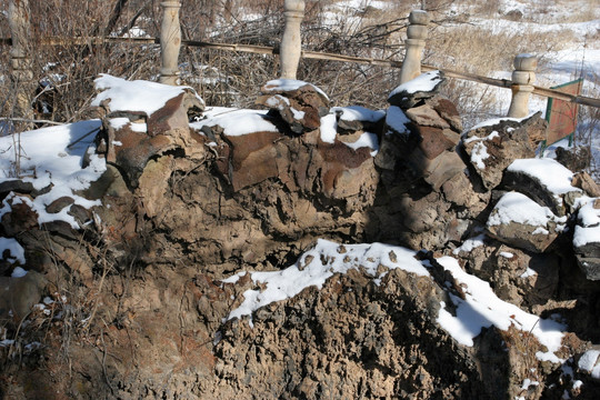 内蒙古阿尔山 熔岩陷谷